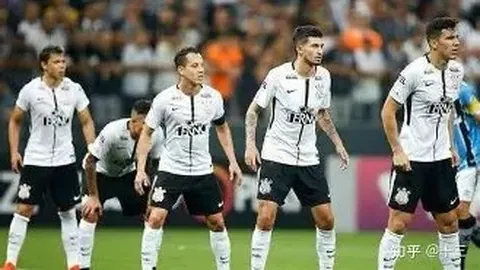 杨文龙勇夺亚冬会单板滑雪男子大跳台金牌